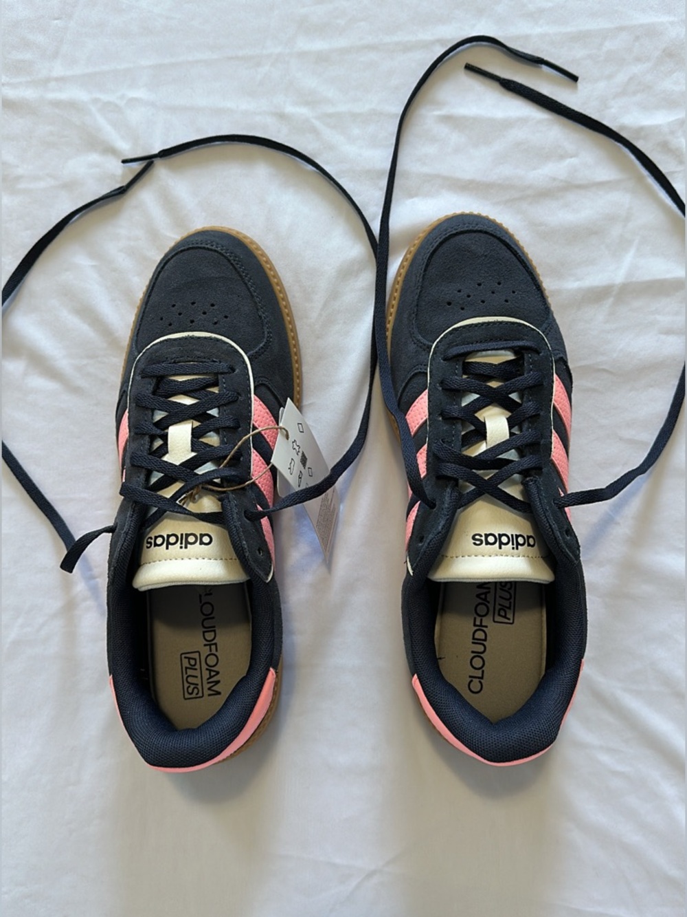 Adidas Sneakers